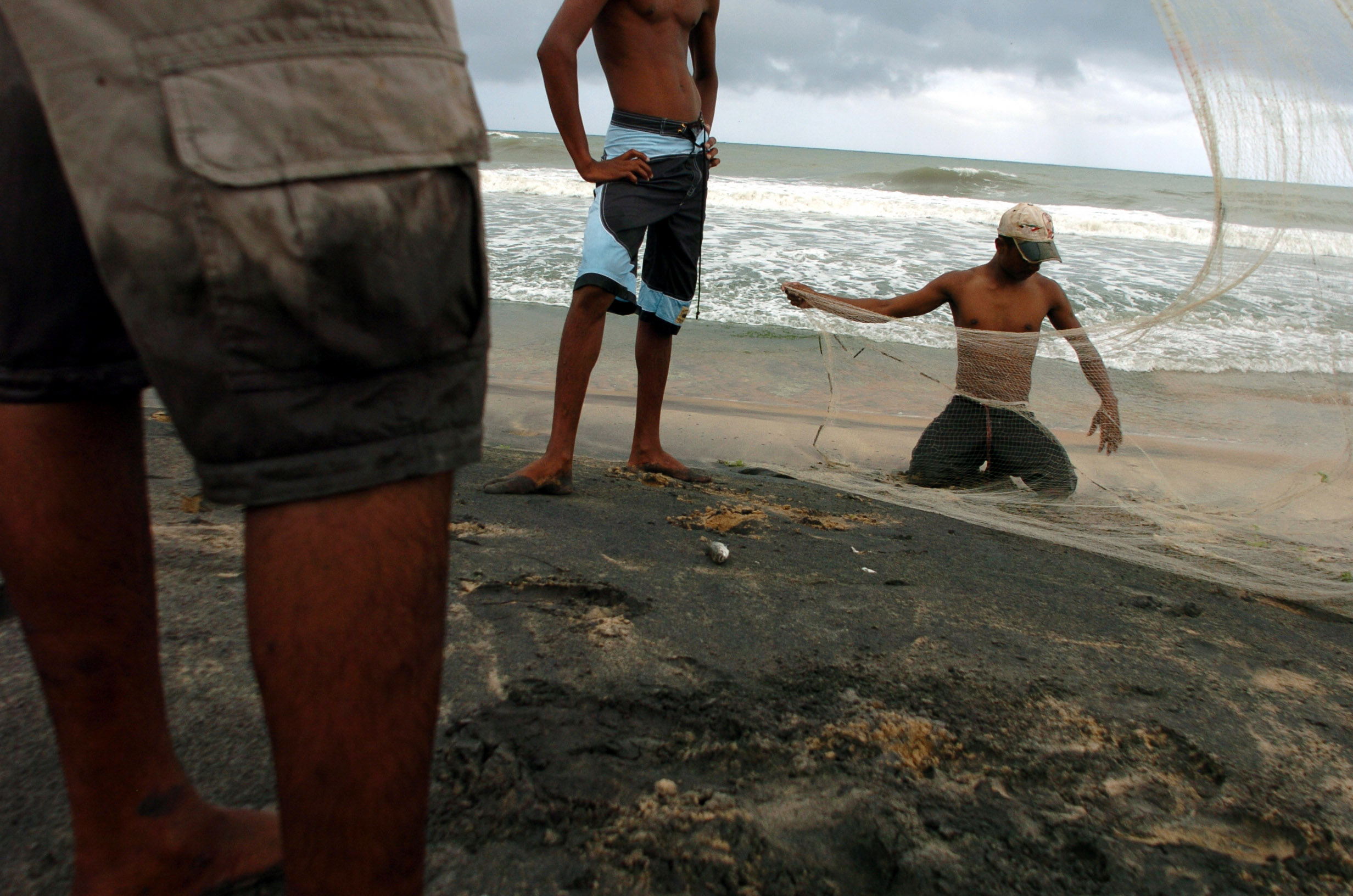 1.9d.Web.SriLanka.DSC_0387.fishermen.jpg