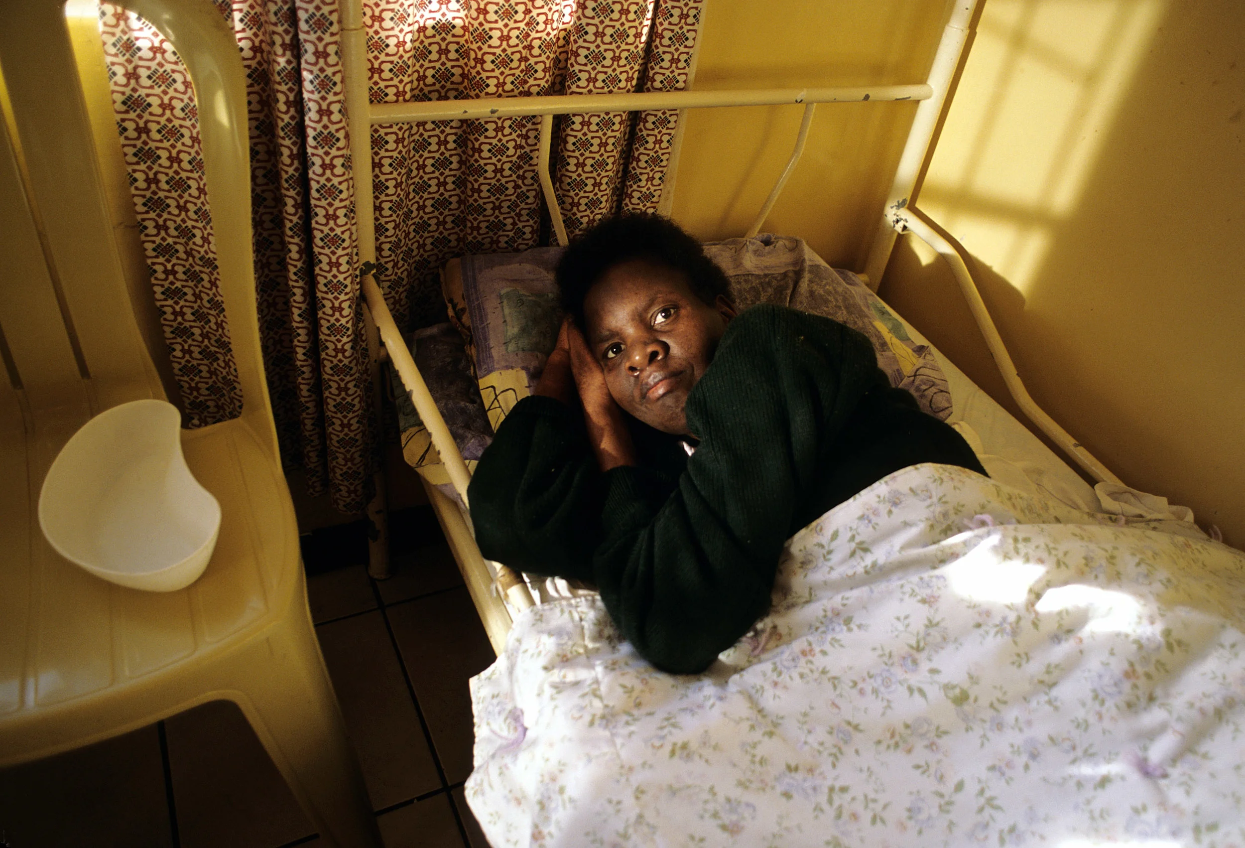1.6.Web.Zambia.bed.jpg
