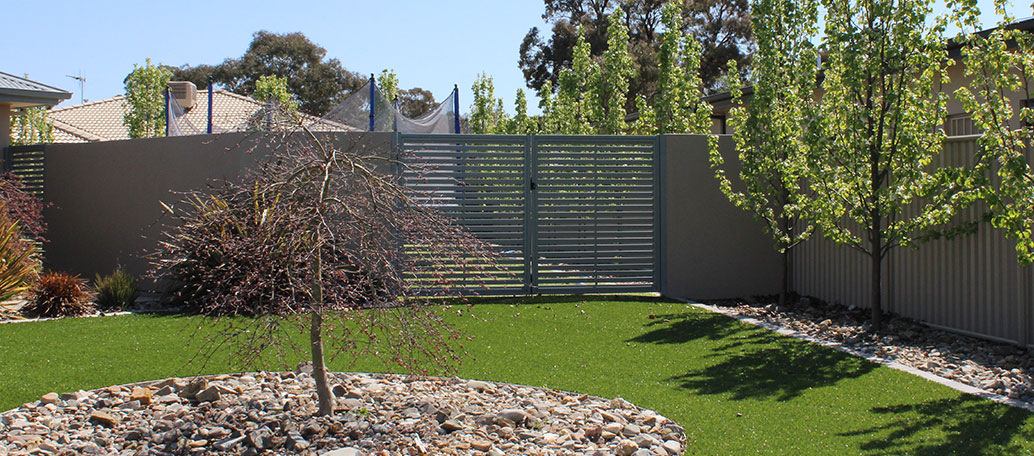 slat-double-gate-mckellar.jpg