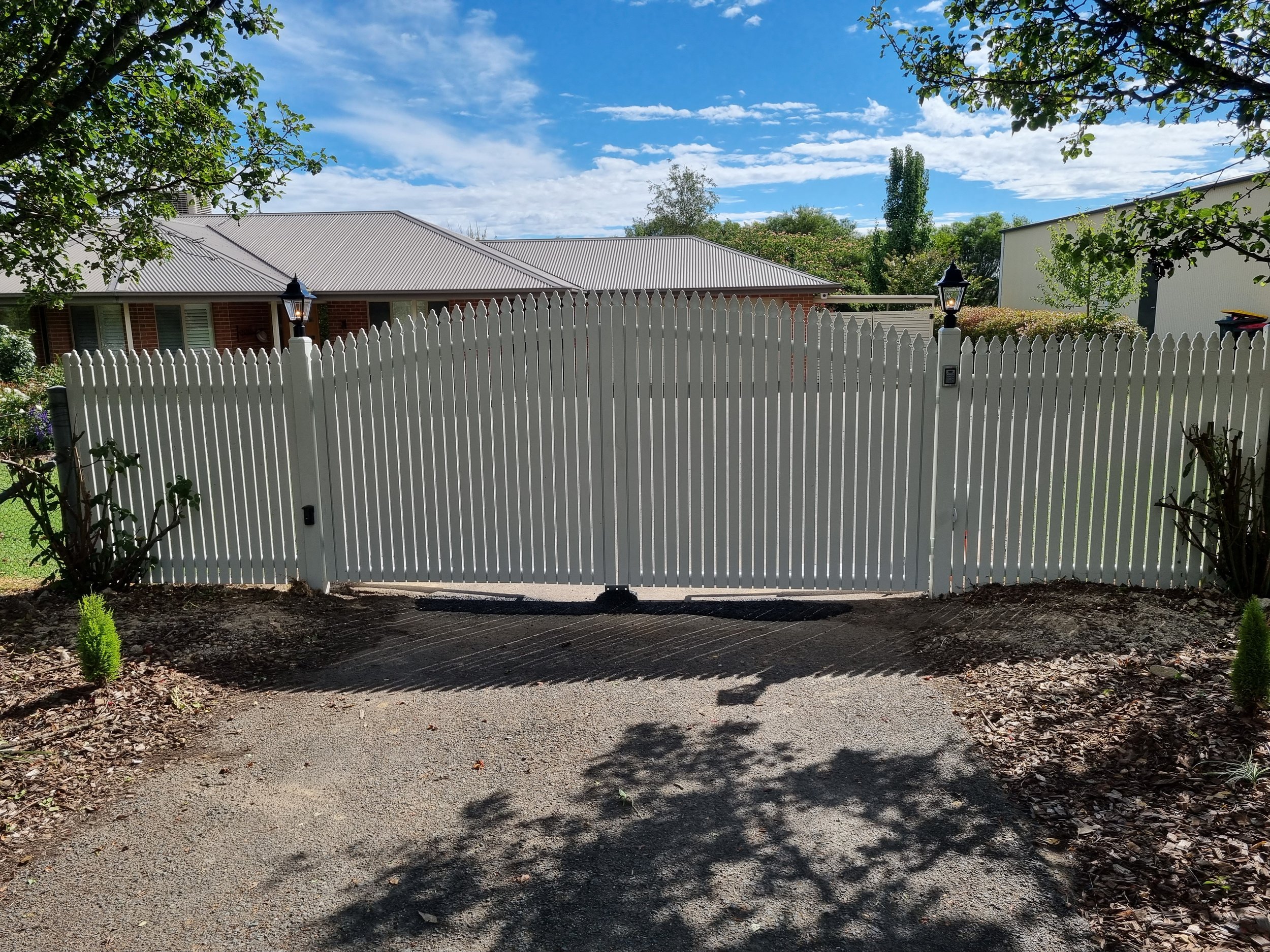 Automated Double swing gate 