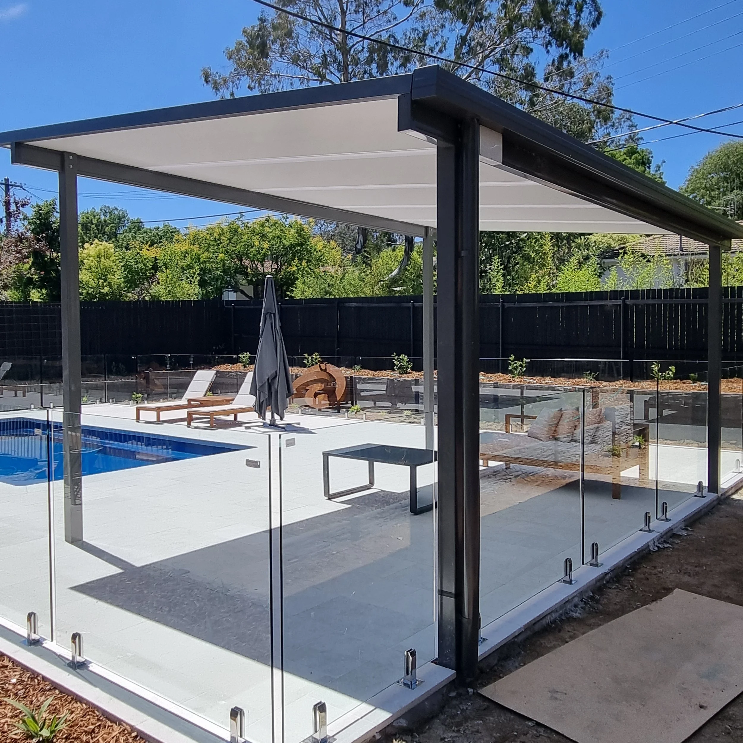 Insulated pergola
