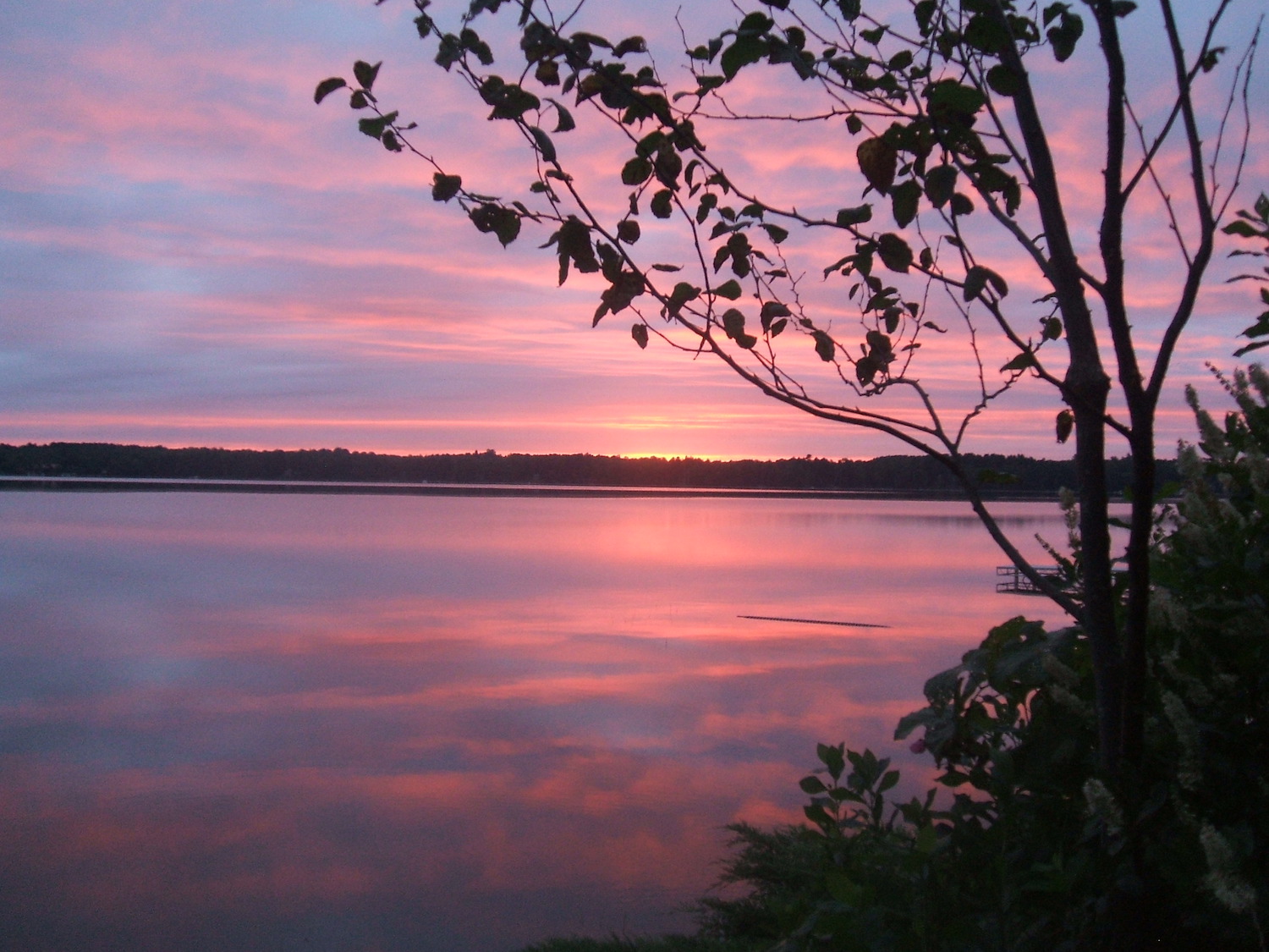 spectacular sunrises and sunsets on lake wesserunsett