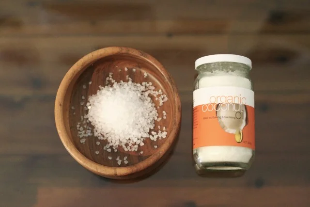 Liv-Lundelius-Coconut-Oil-Tips-Skin-Glow-Natural-Beauty-Expert.jpg