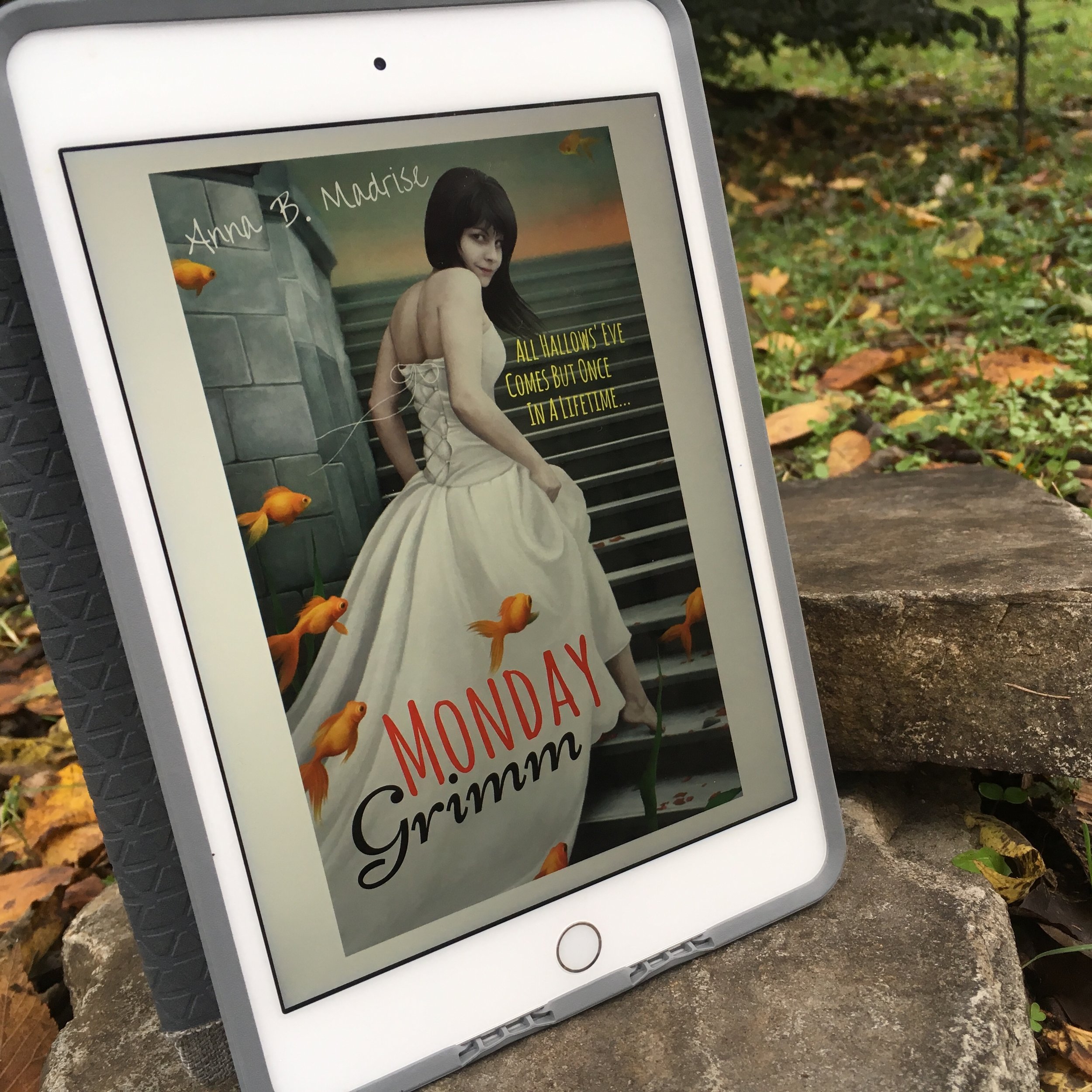 Book Review - Monday Grimm