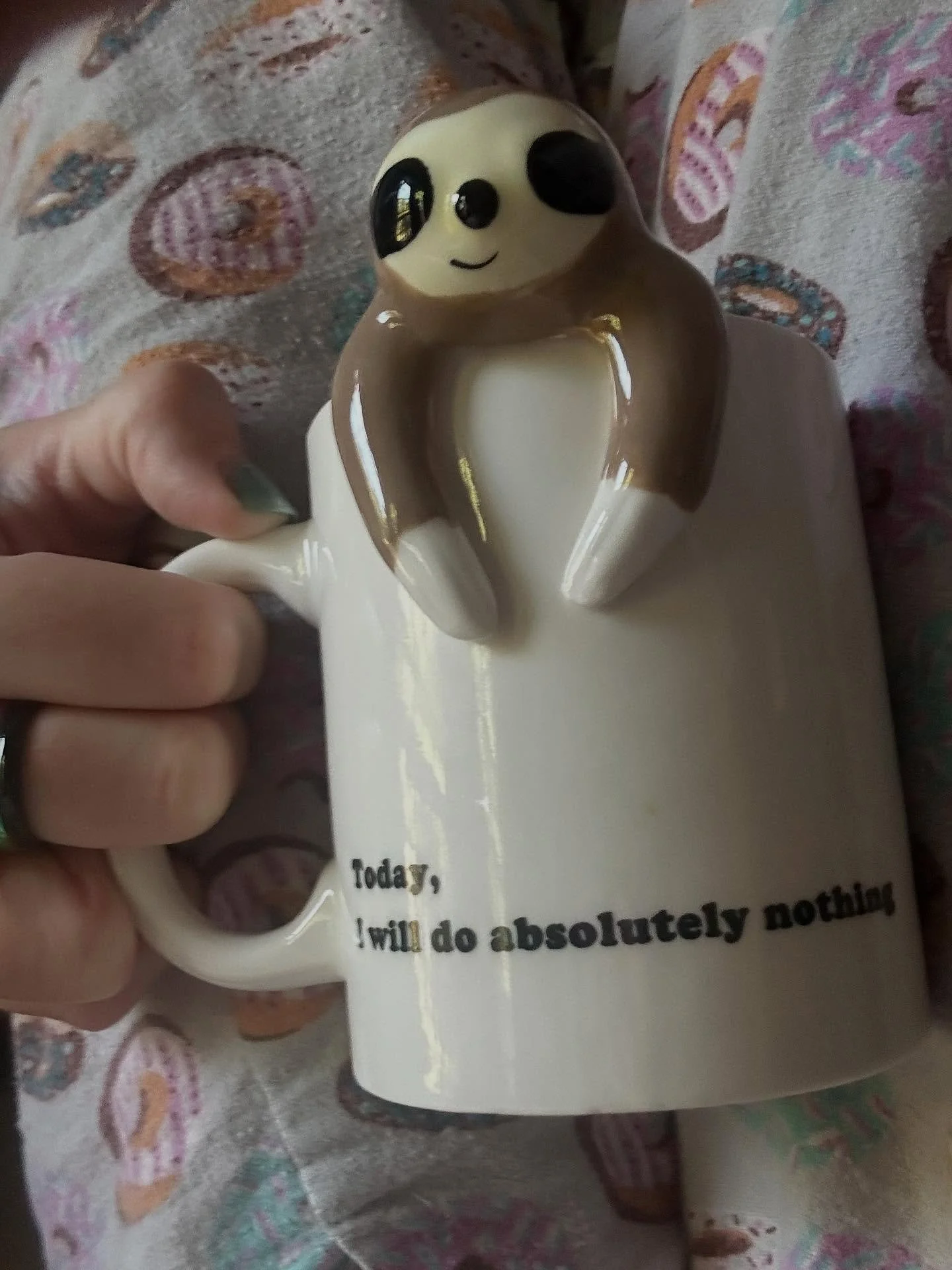 When your sister gifts you the most perfectest mug for your days off. Thanks, @sewhalfcrazy 🥰