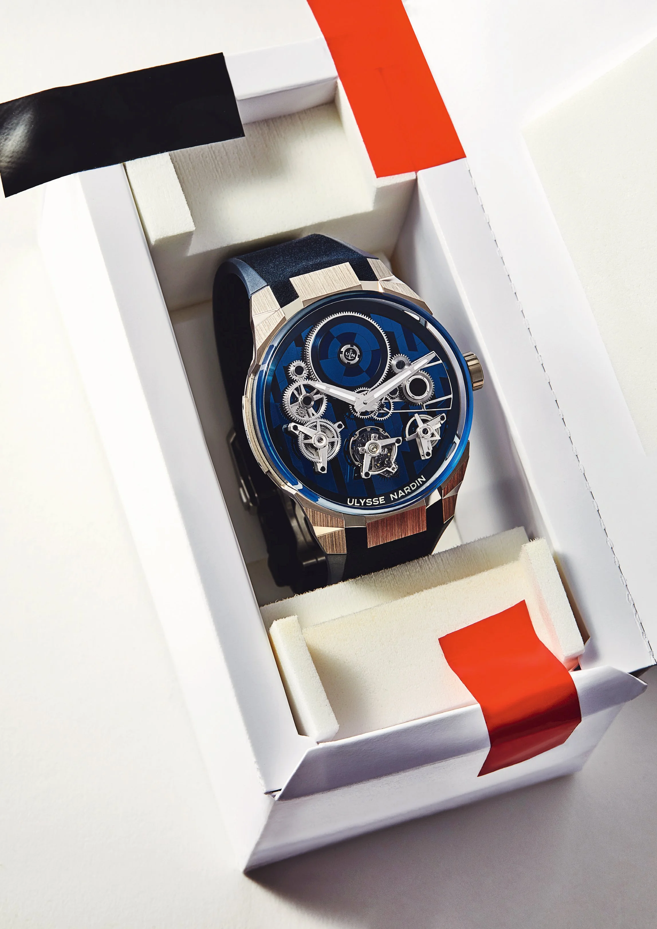 iconme000_p305_WatchesWoundUpV11_INSERT.jpg
