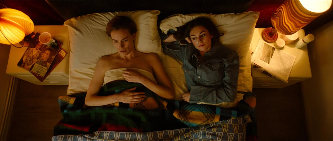 Elliot Sailors and Victoria Emslie in Dusk
