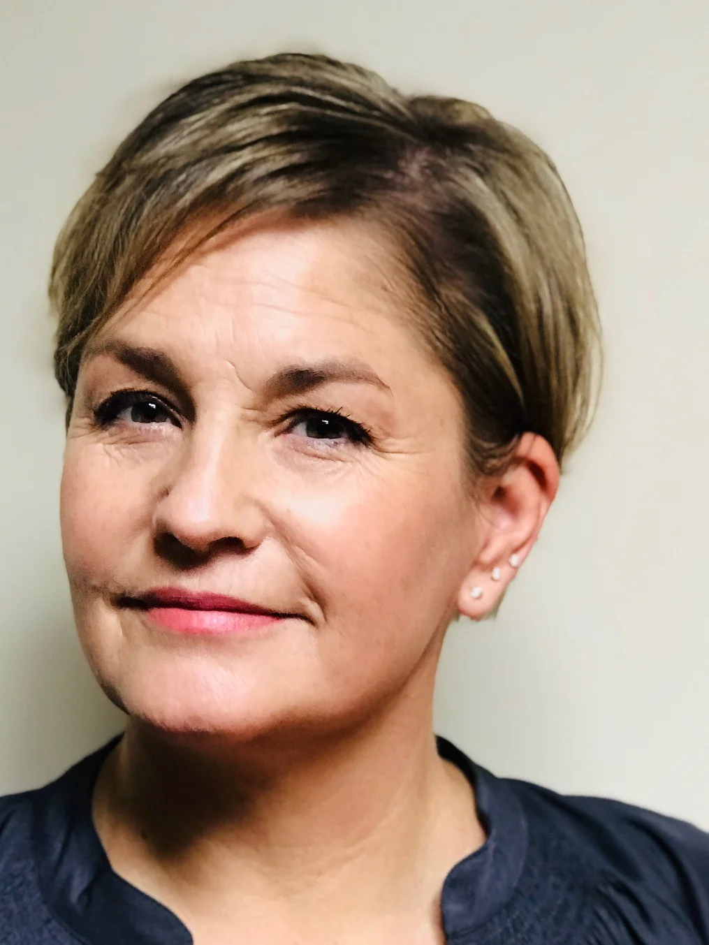 Dr Brenda Bentley