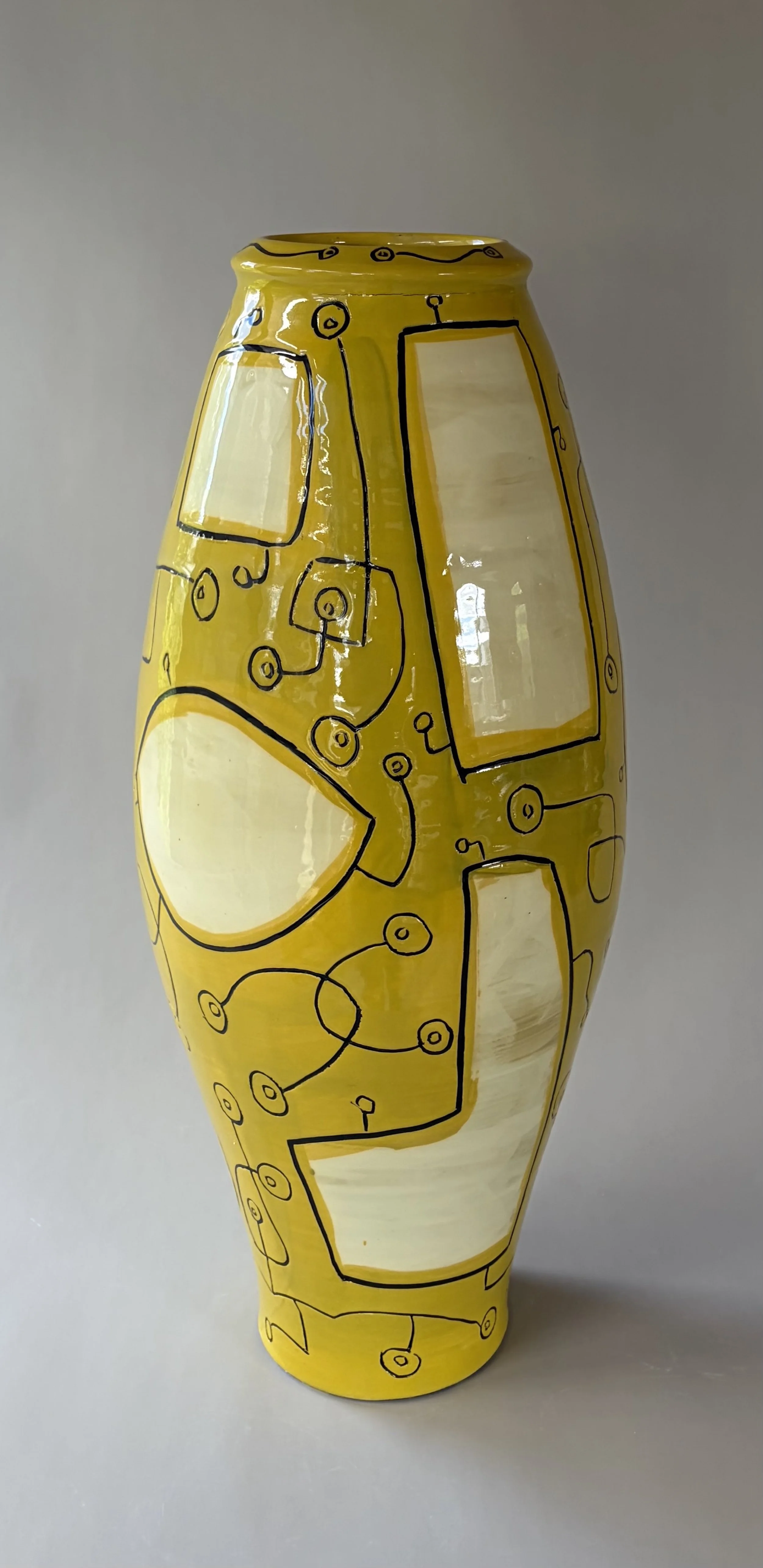GOLDEN QUEST SERIES - VASE 1