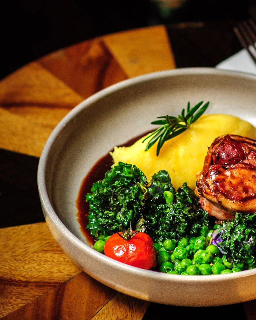 SLOW ROASTED LAMB ~ wrapped in bacon, garlic, thyme, with a red wine &amp; lime glaze, served with creamy mash &amp; seasonal vegetables (gf,h)

Still the most popular dish on our menu. Have you tried it?

Serving Dinner 6 nights from 5.30pm (excl. T