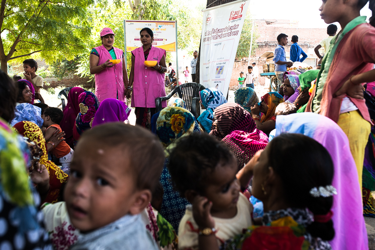 October, 2016. Raina village, Firozabad district, Uttar Pradesh, India.