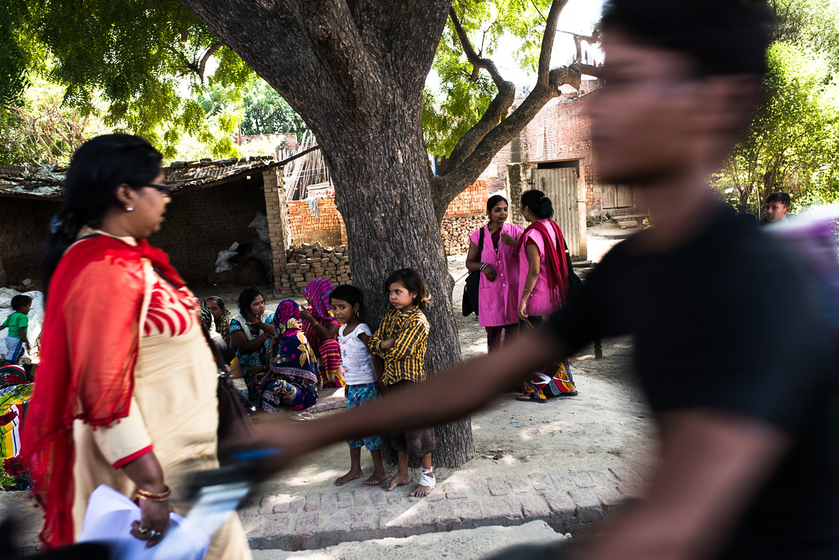 October, 2016. Raina village, Firozabad district, Uttar Pradesh, India.