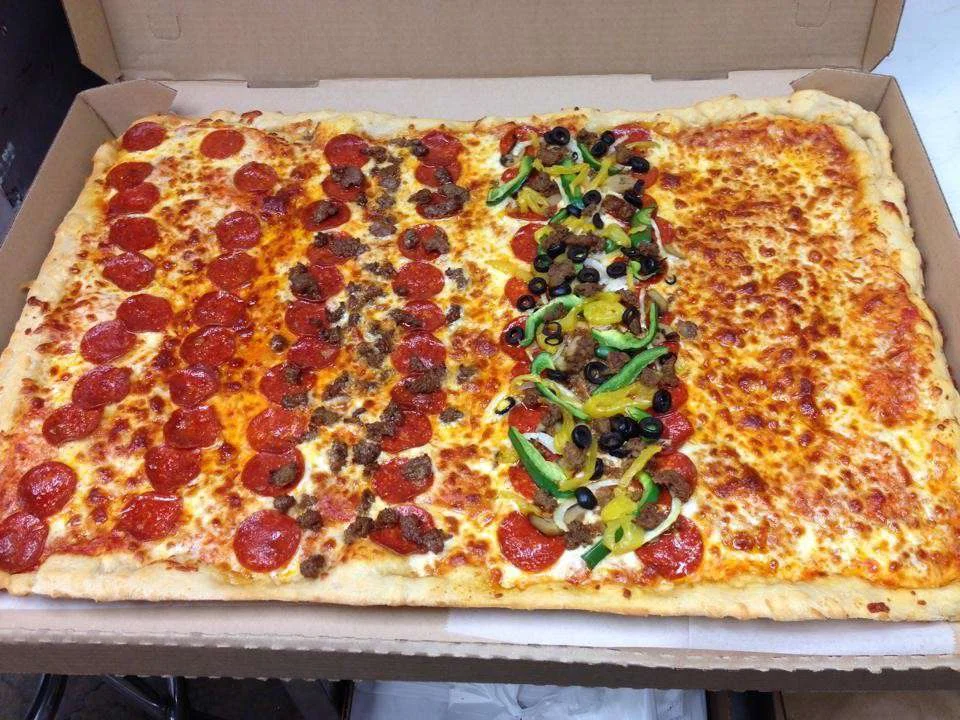Seriously, look at that pizza. Aren't you hungry? I am. 