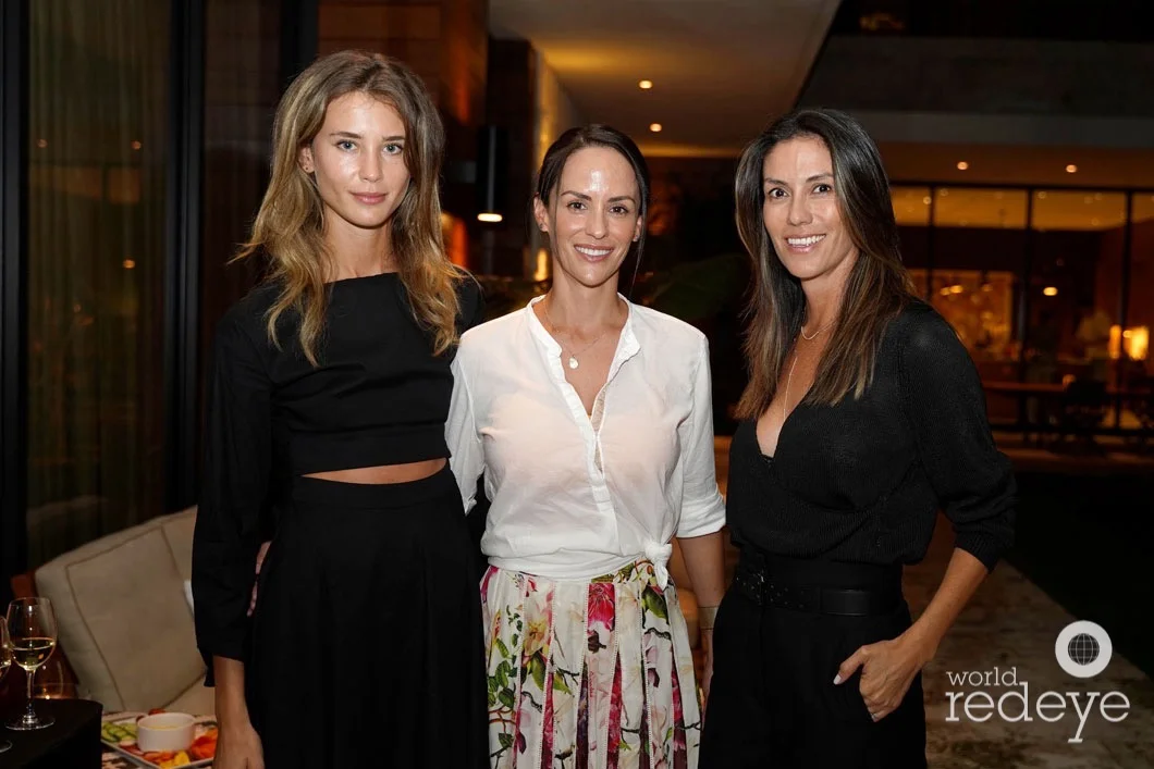 10-sasha-greenberg-wendy-herrera-carolina-diaz.jpg