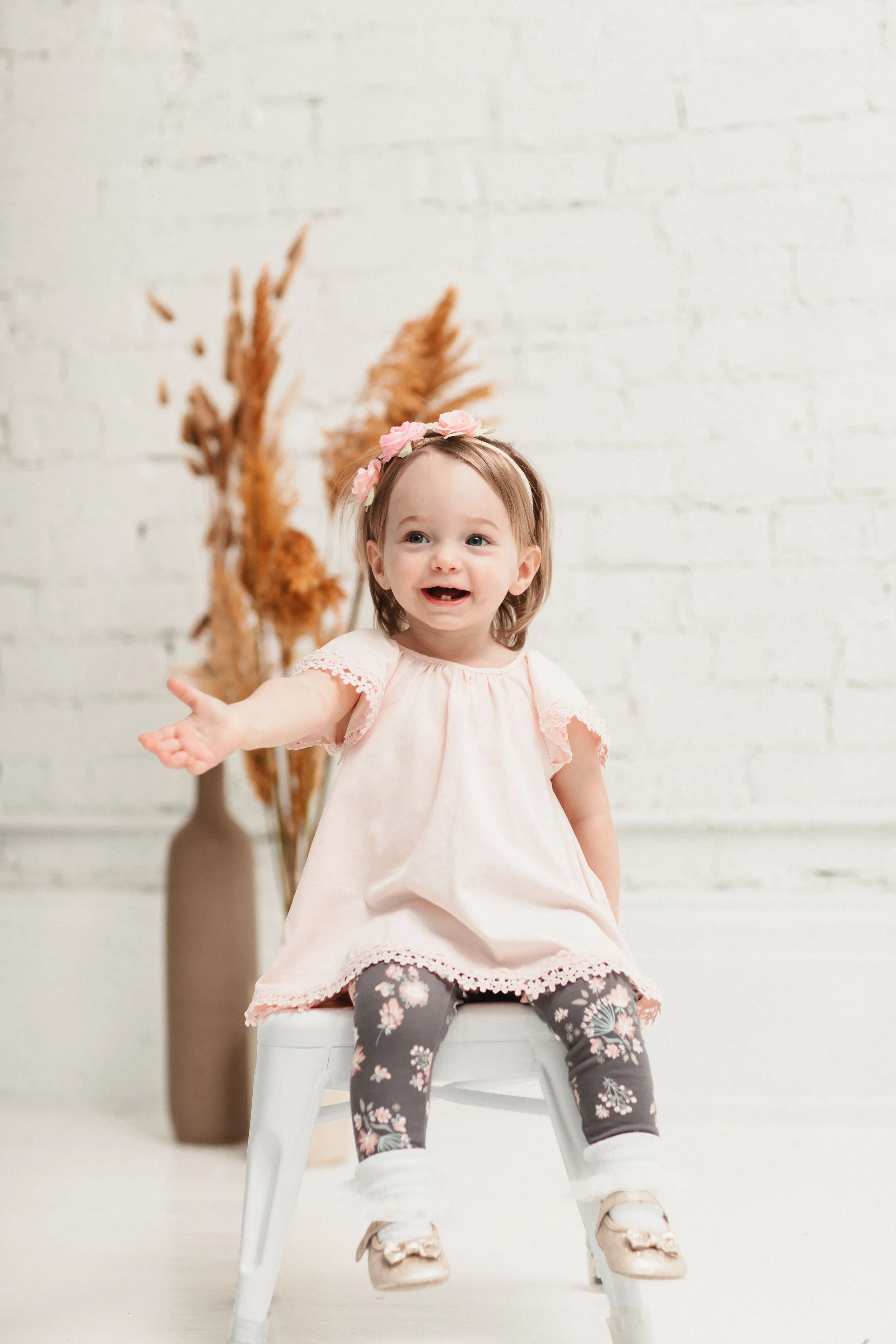 Studio toddler photo session Cincinnati, Ohio (9 of 10).jpg