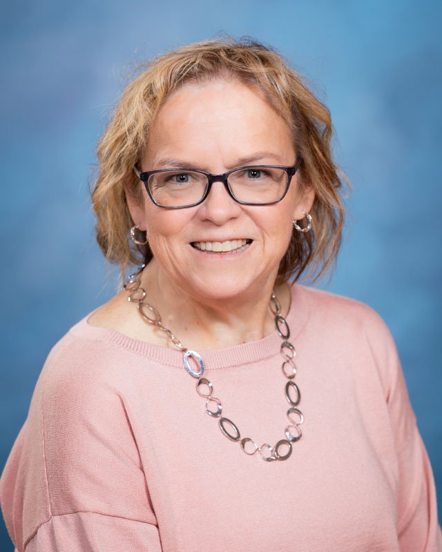 &lt;strong&gt;Lisa Falksen&lt;/strong&gt;#Grade 4 Teacher