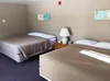 Rooms & Rates — Townliner Motel