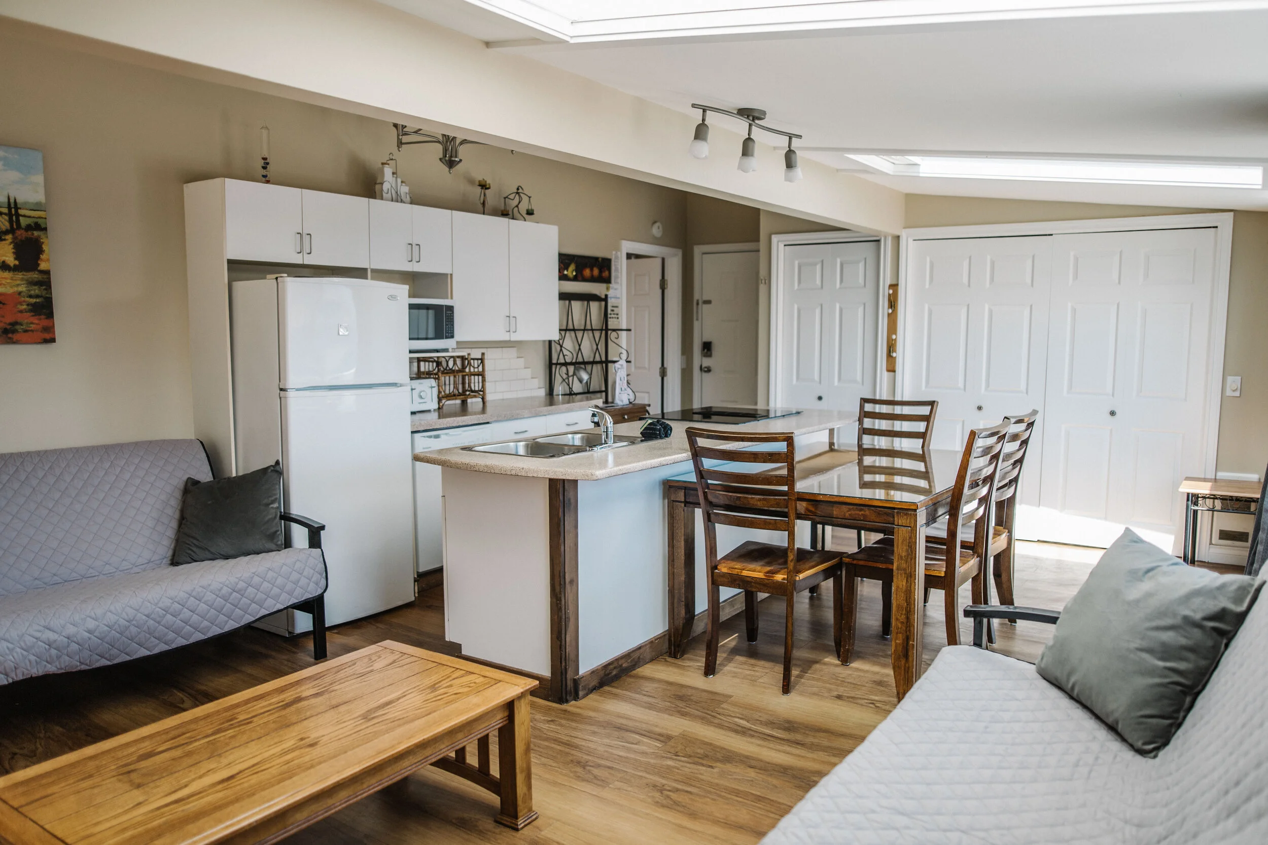 Davis Cove Interiors websize #6-5.jpg