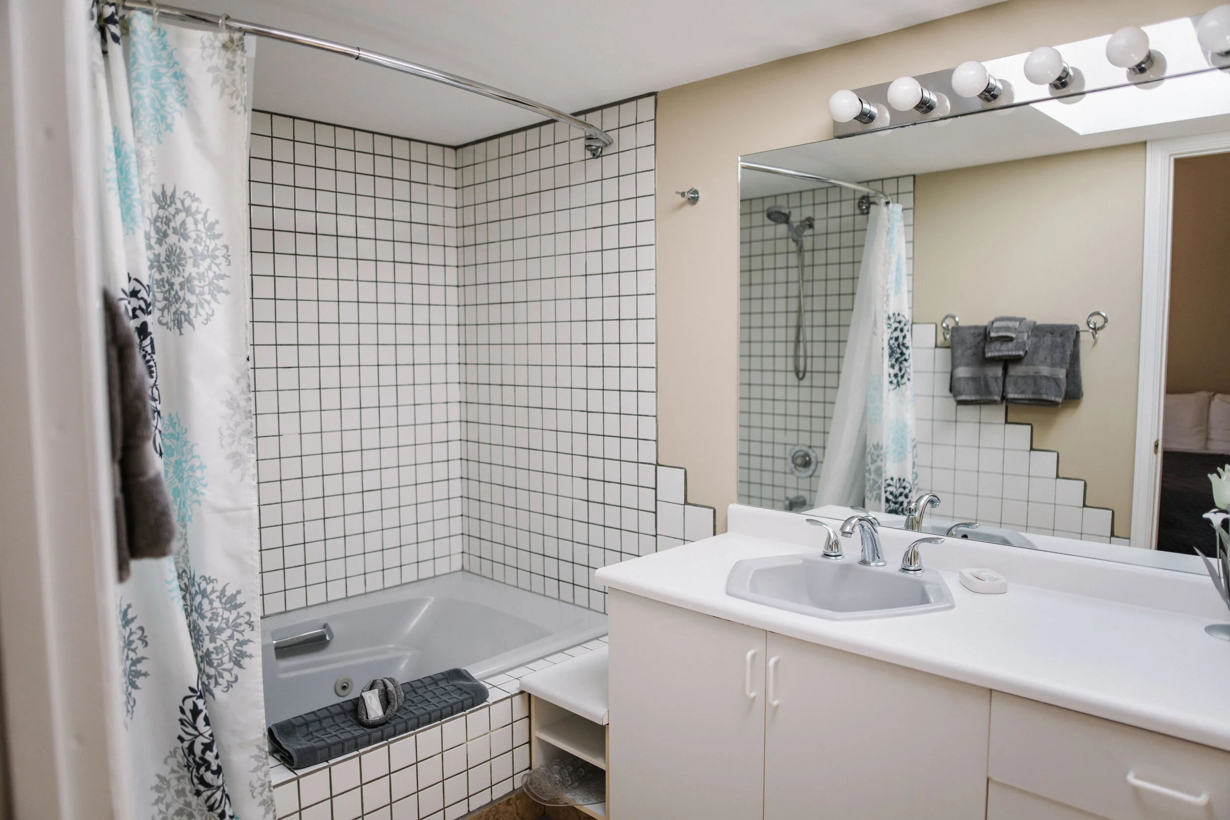 Davis Cove Interiors websize #6-6.jpg