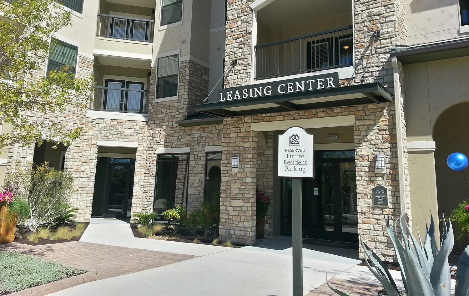 TheBrackenridge_LeasingSign.jpg