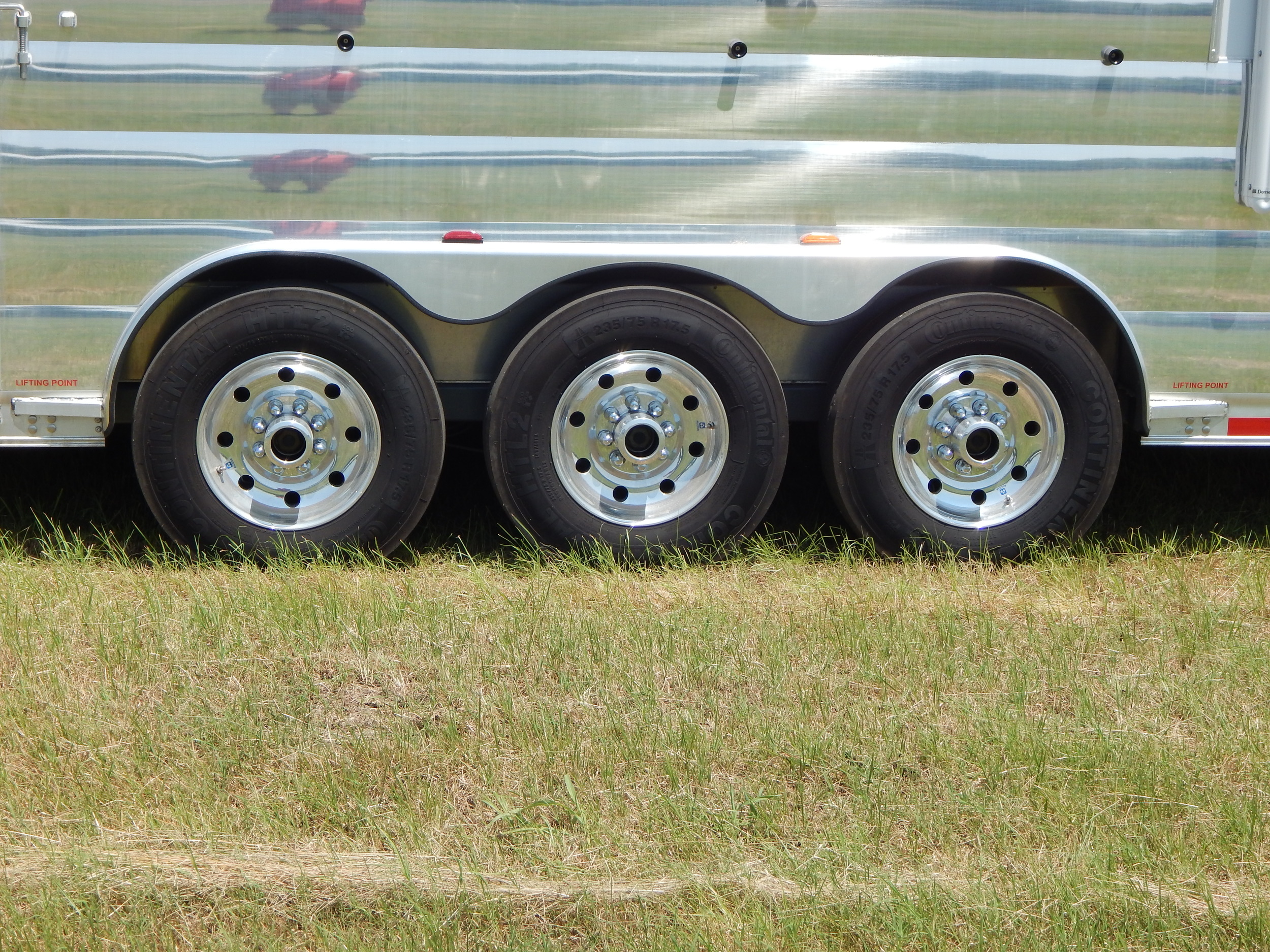 17.5" Alcoa Rims w/ 18 ply Tires<a href=“/area-of-your-site”>→</a><strong></strong>
