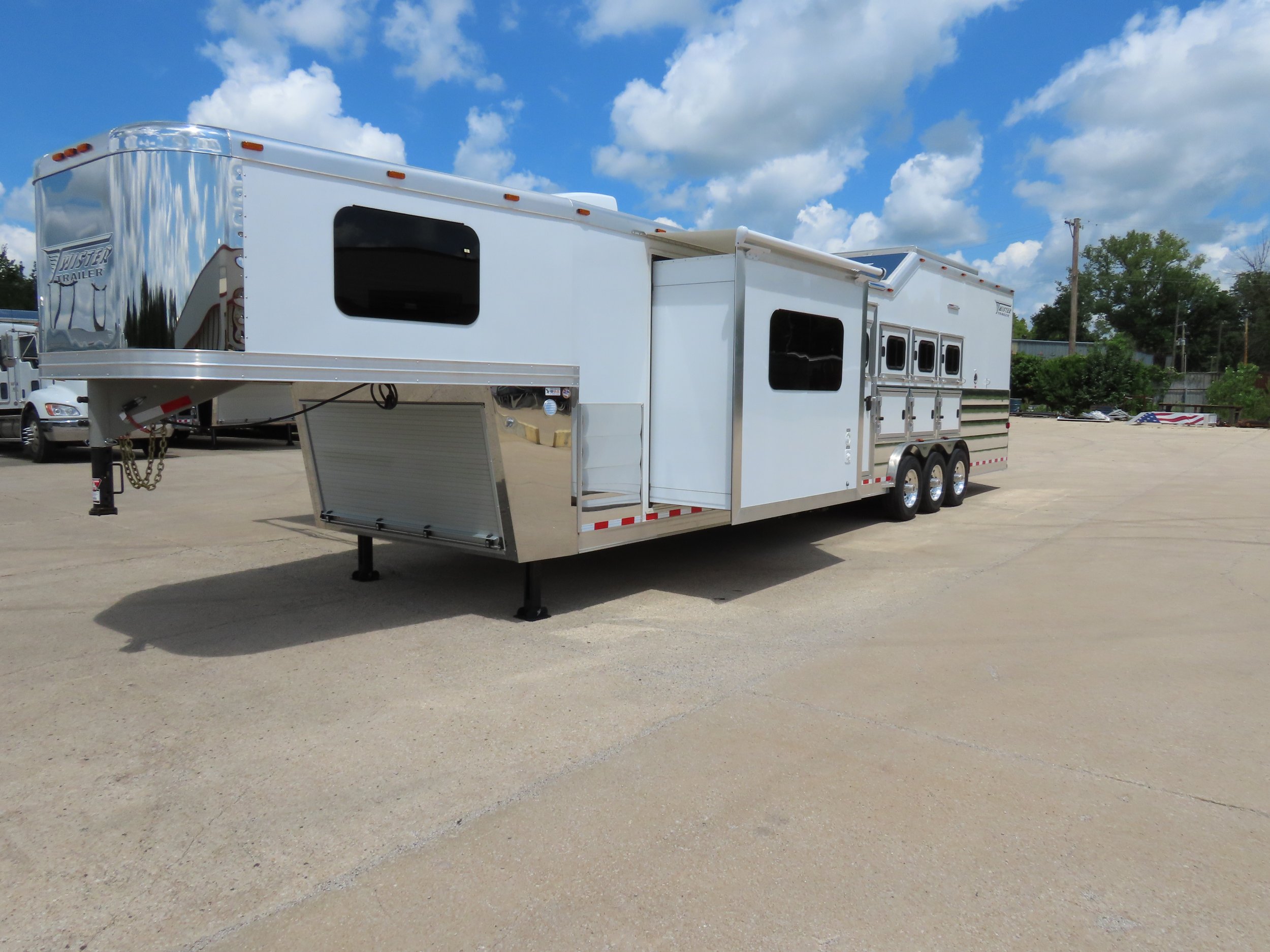 2025 Custom Trailer (S529)