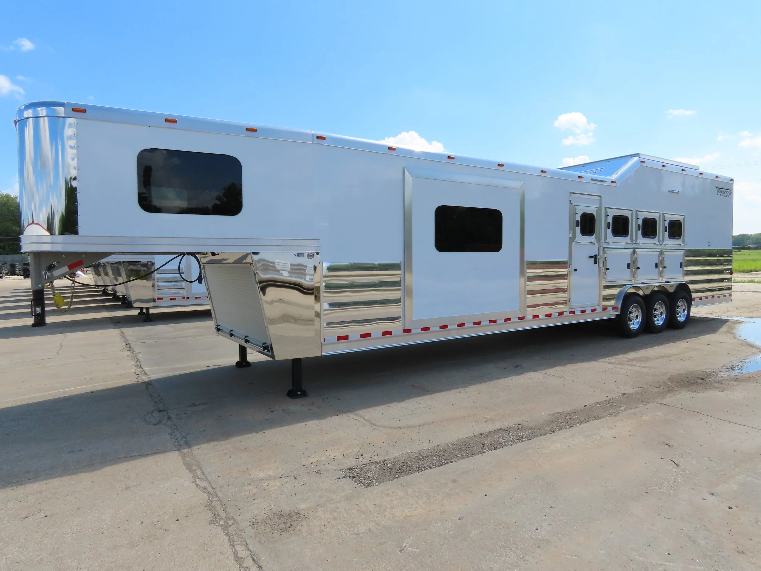 2025 Custom Trailer (S536)