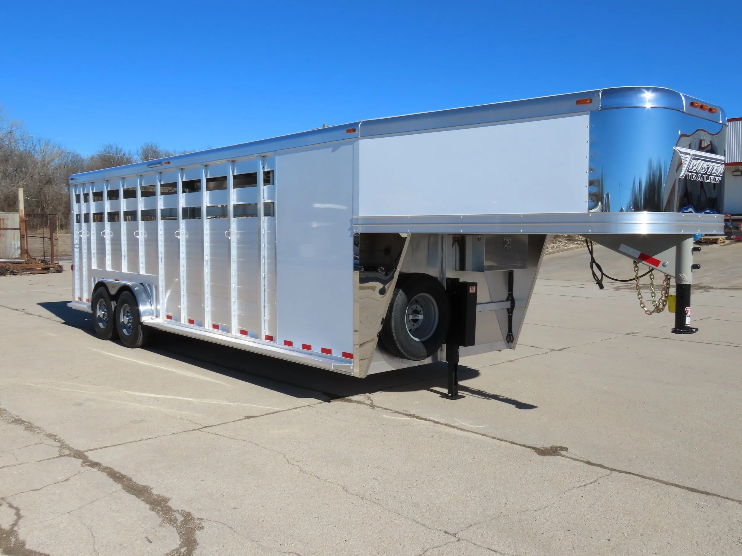 2025 Stock 24' Bull Tuff (S567)