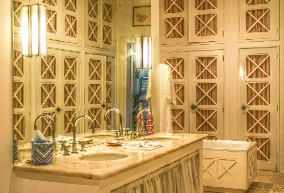 LA BATHROOM.jpg