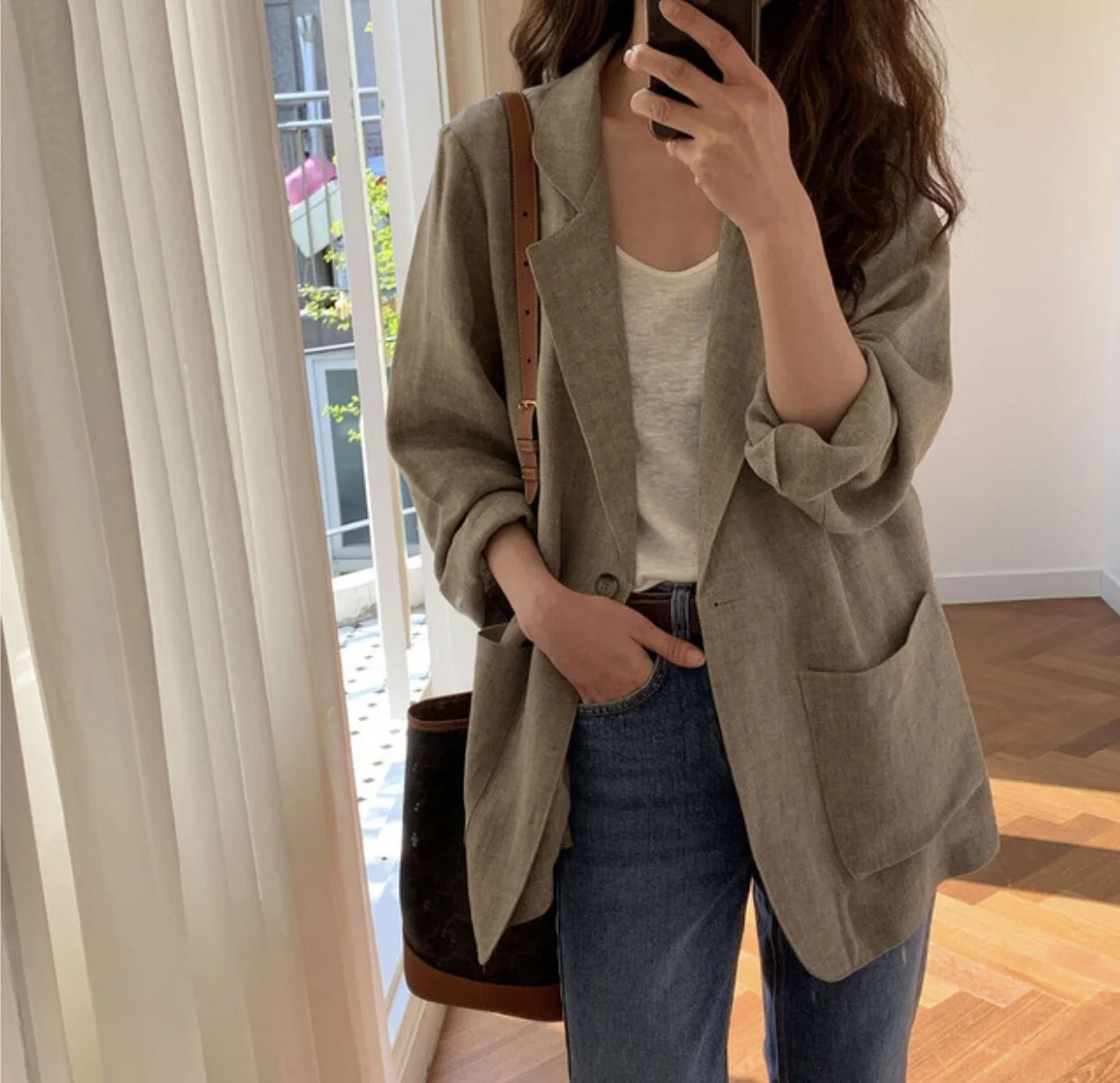 8CB61C17-BF64-40AE-B128-3B10931361B0