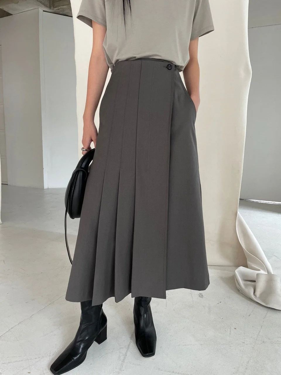 Pre order - wool pleats skirt