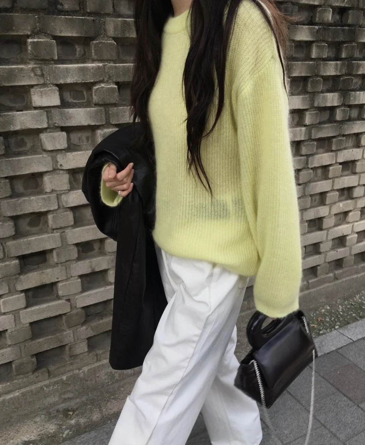 AAF6C1AB-03DB-4BCD-B7F9-D79BA85988DE