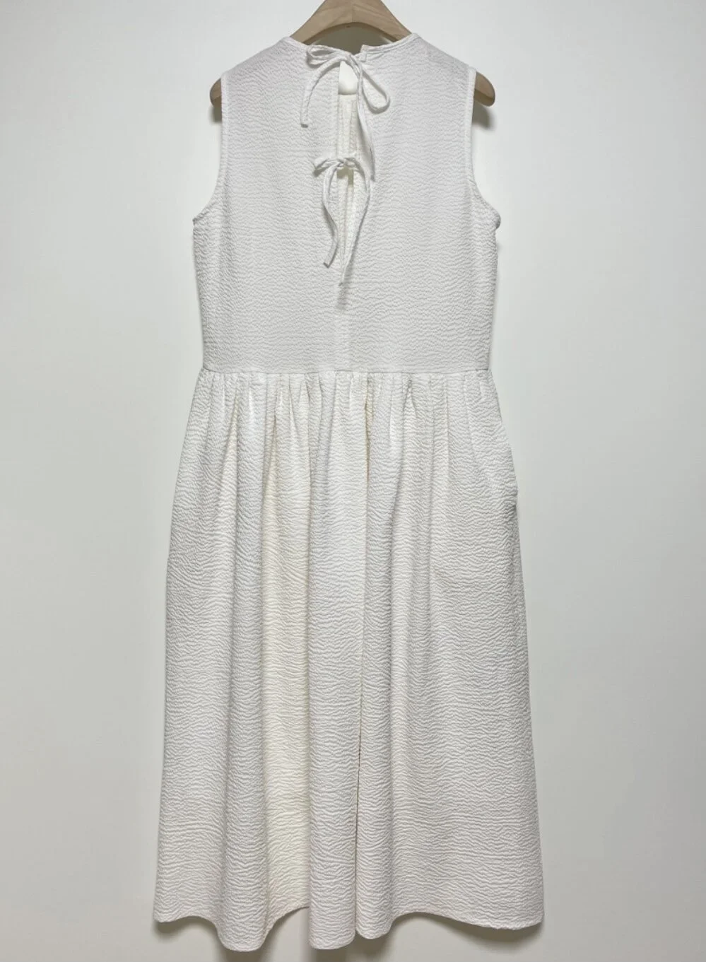 9C0EC35B-9006-4BF4-8DF7-CE23ACBB062D