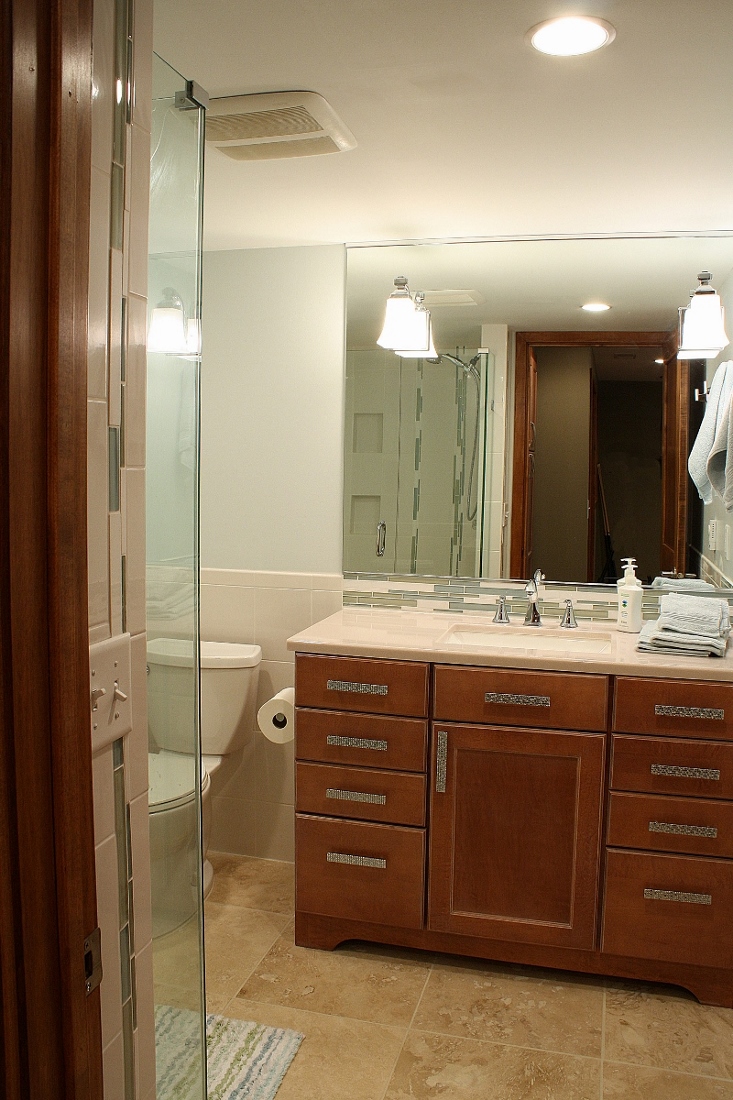 tarte-bathroom (800x1200) (733x1100).jpg