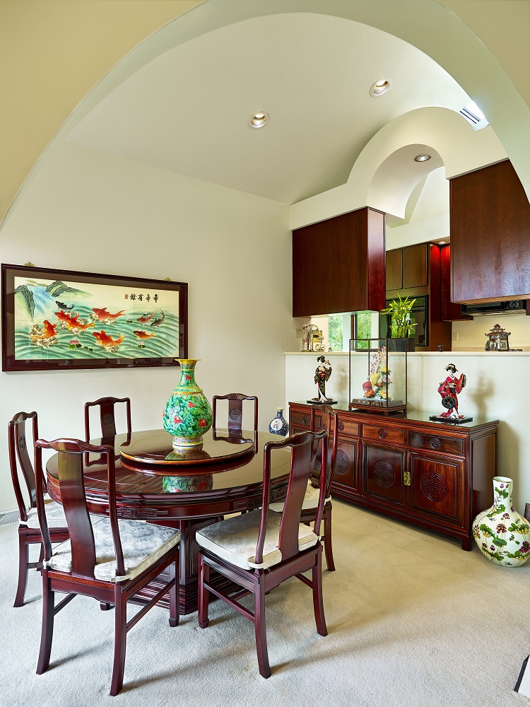 Interior - Dinning Area Vertical View.jpg