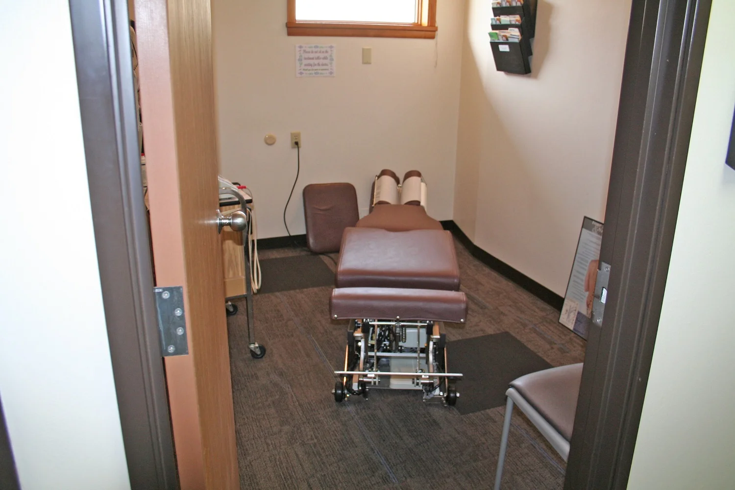 Interior - Exam Room Wide.jpg