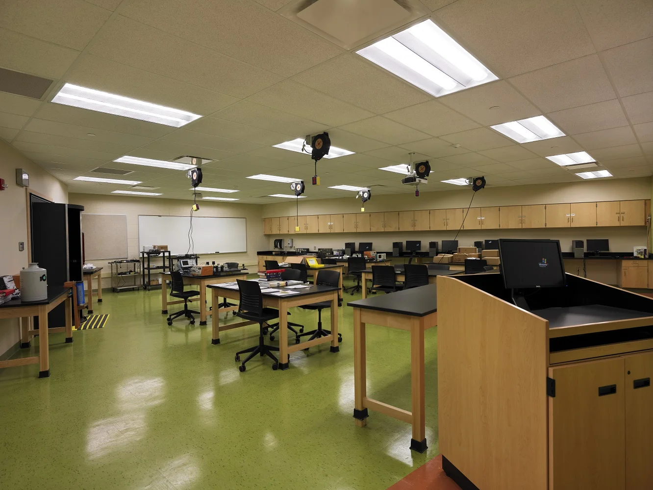 Interior - Electronics Lab.jpg