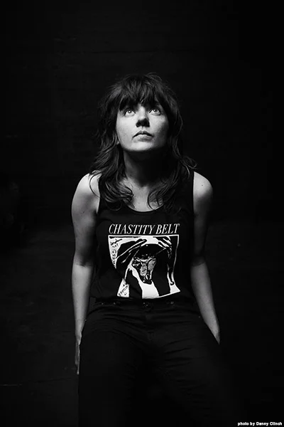 Courtney Barnett to perform on season finale of SNL