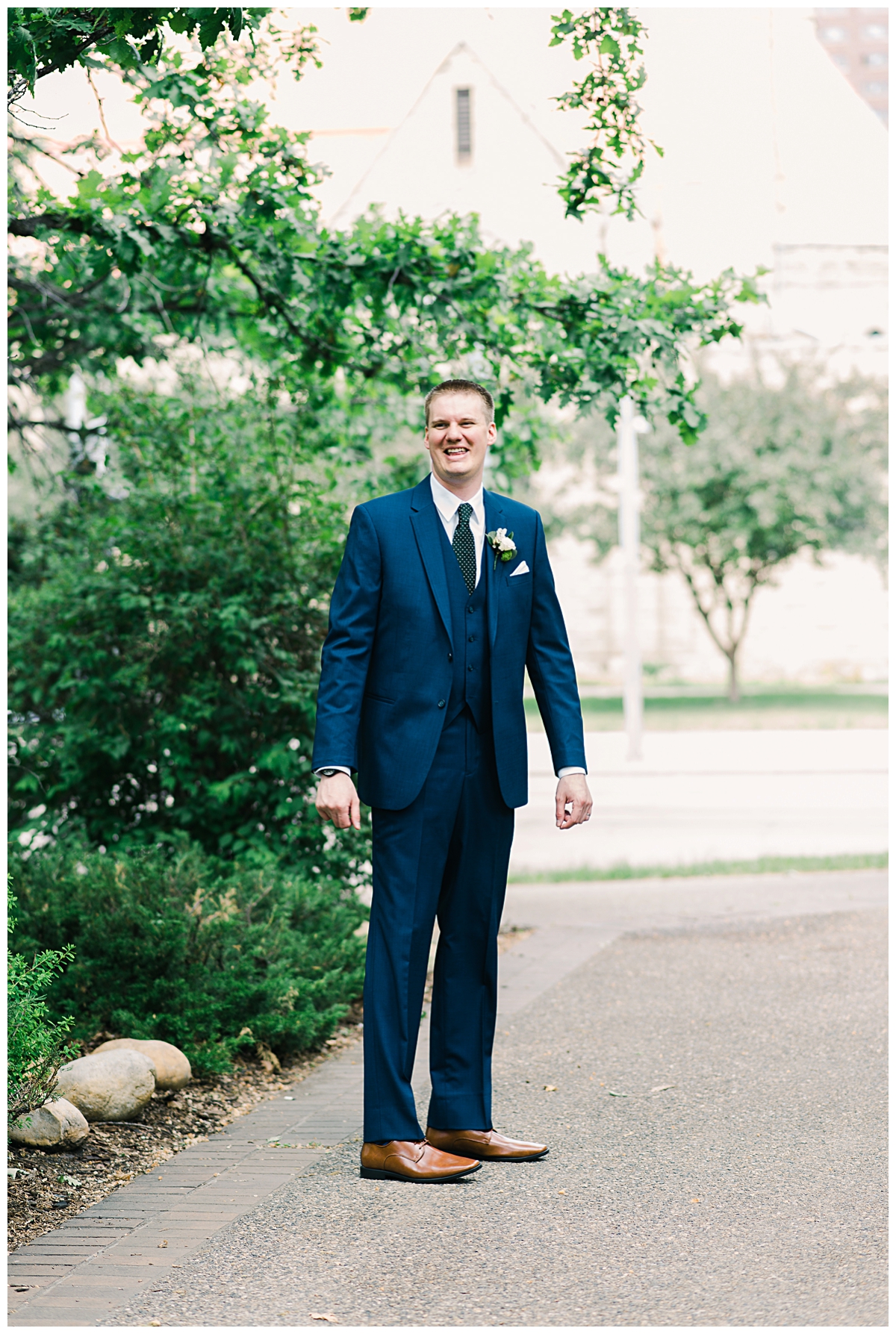 Calgary_Wedding_photographer (11 of 185).jpg