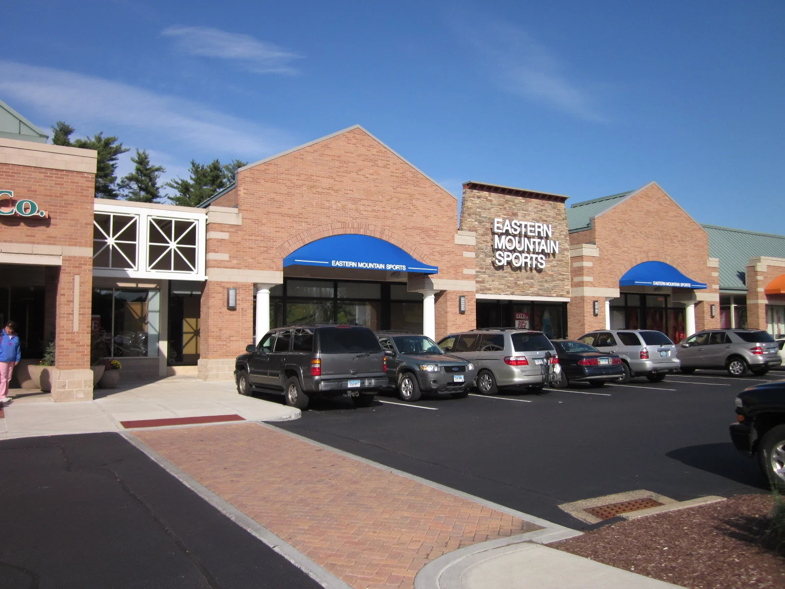 Avon Marketplace, Avon, CT