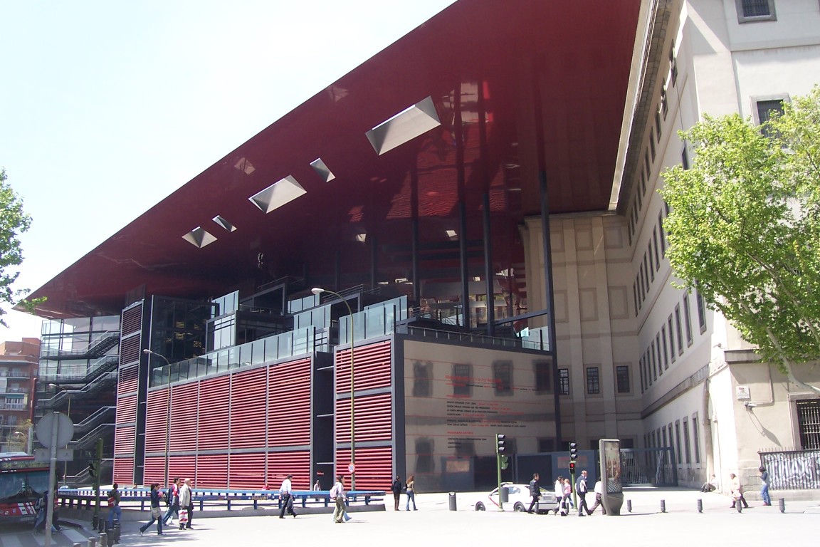 Toit du musée Reina Sofia à Madrid.