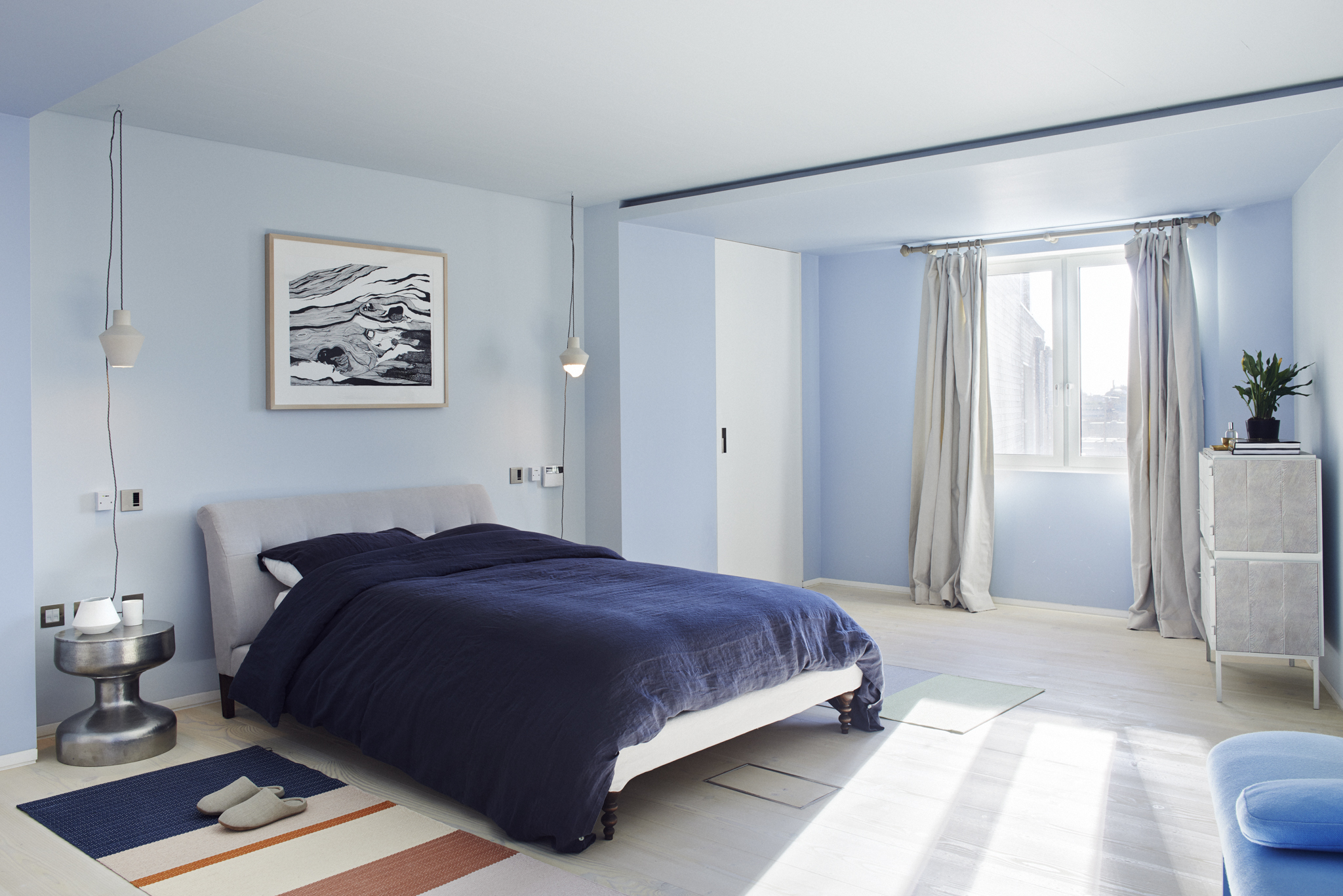 Large bedroom 6 .jpg