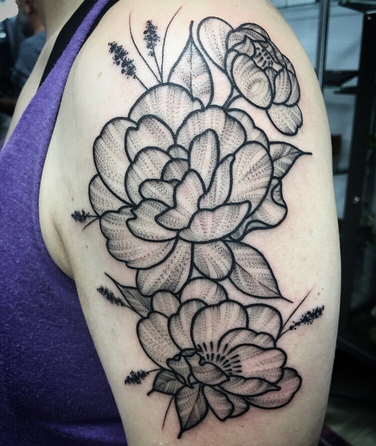 SASHATATTOOING  Stippling tattoo Floral tattoo sleeve Peony flower  tattoos