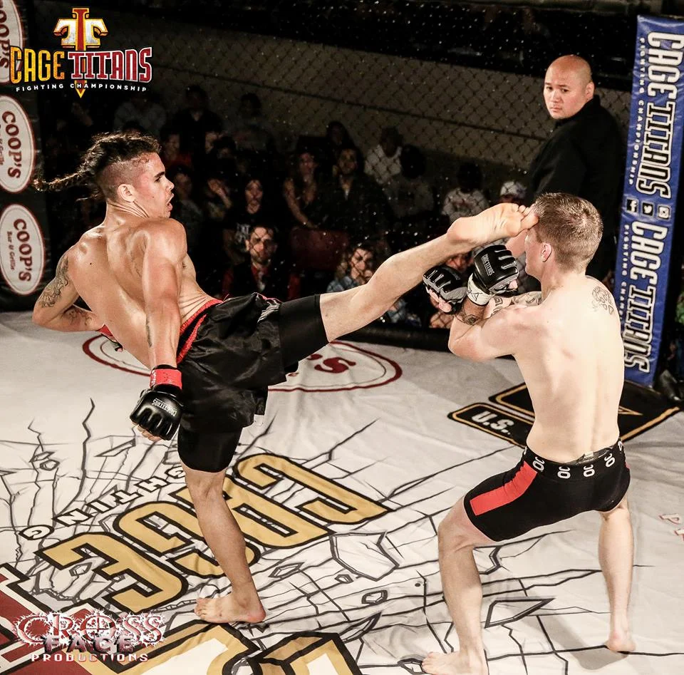 Head kick (2)