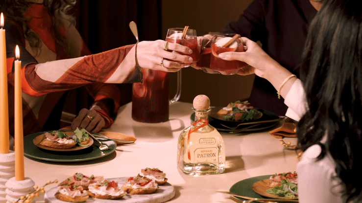 Patrón Holiday 2022 _Occasions_-high.gif