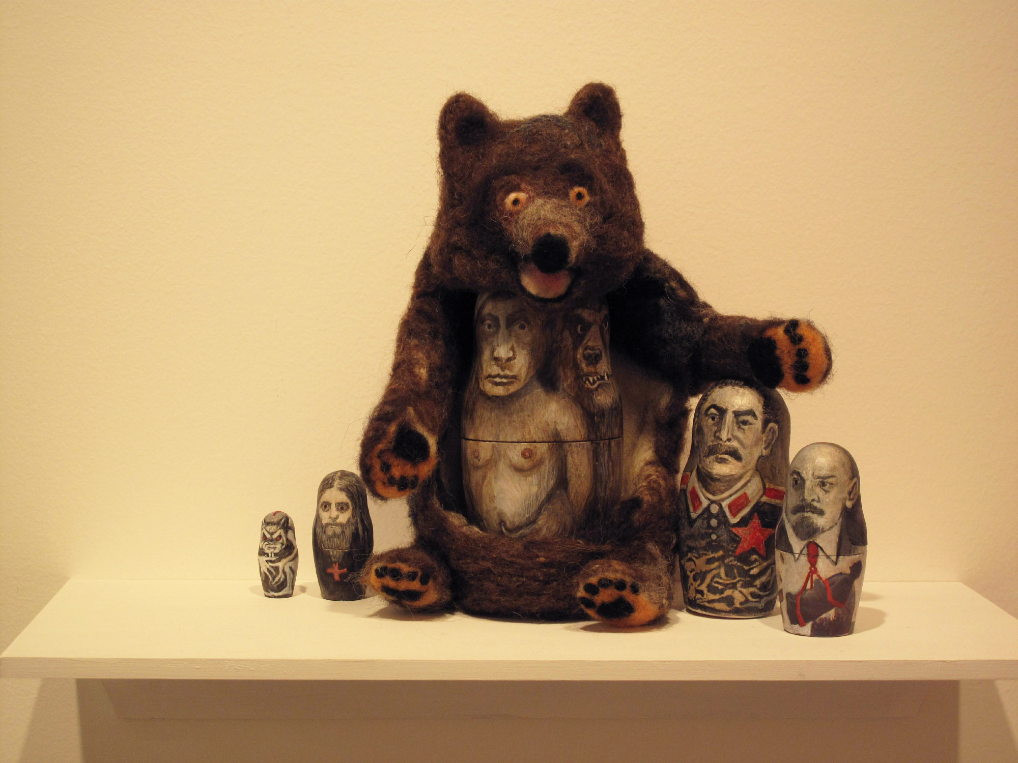 2be(3) - Bear (T)hugs, installed at HG Gallery, 2015.jpg