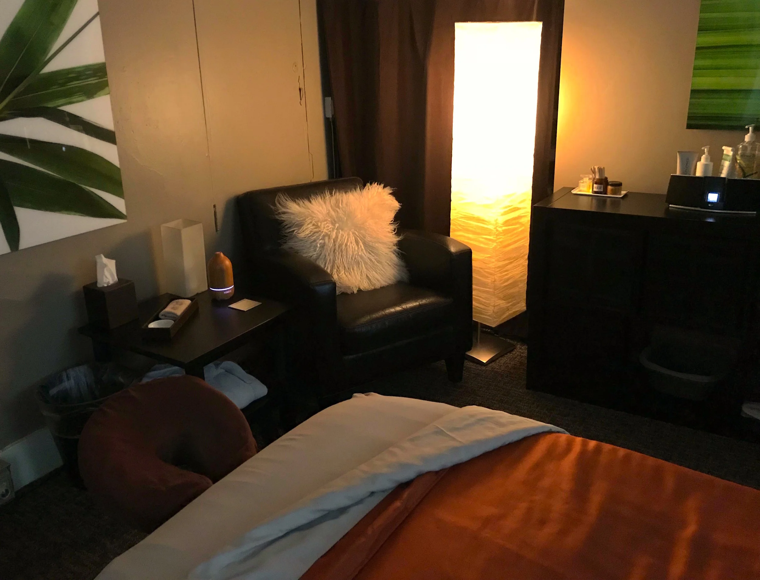 Slip under the heated covers and get pampered at the Spa at Earthbox