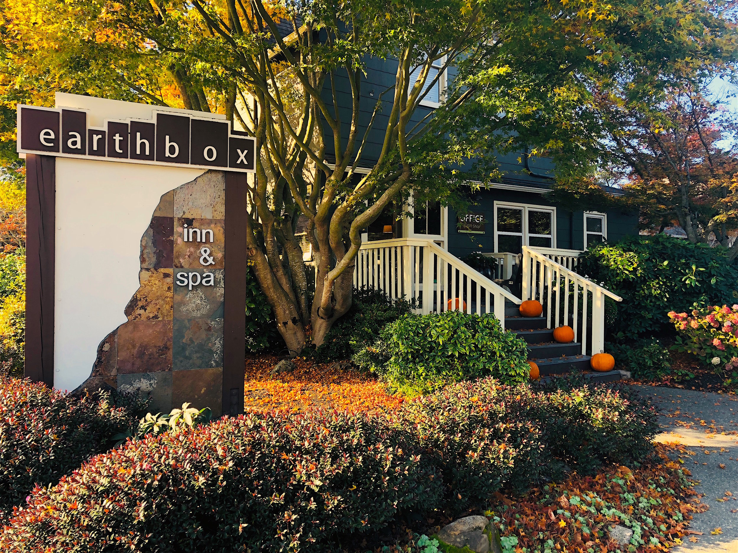 The Earthbox Inn & Spa is the only hotel on San Juan Island with an indoor heated pool