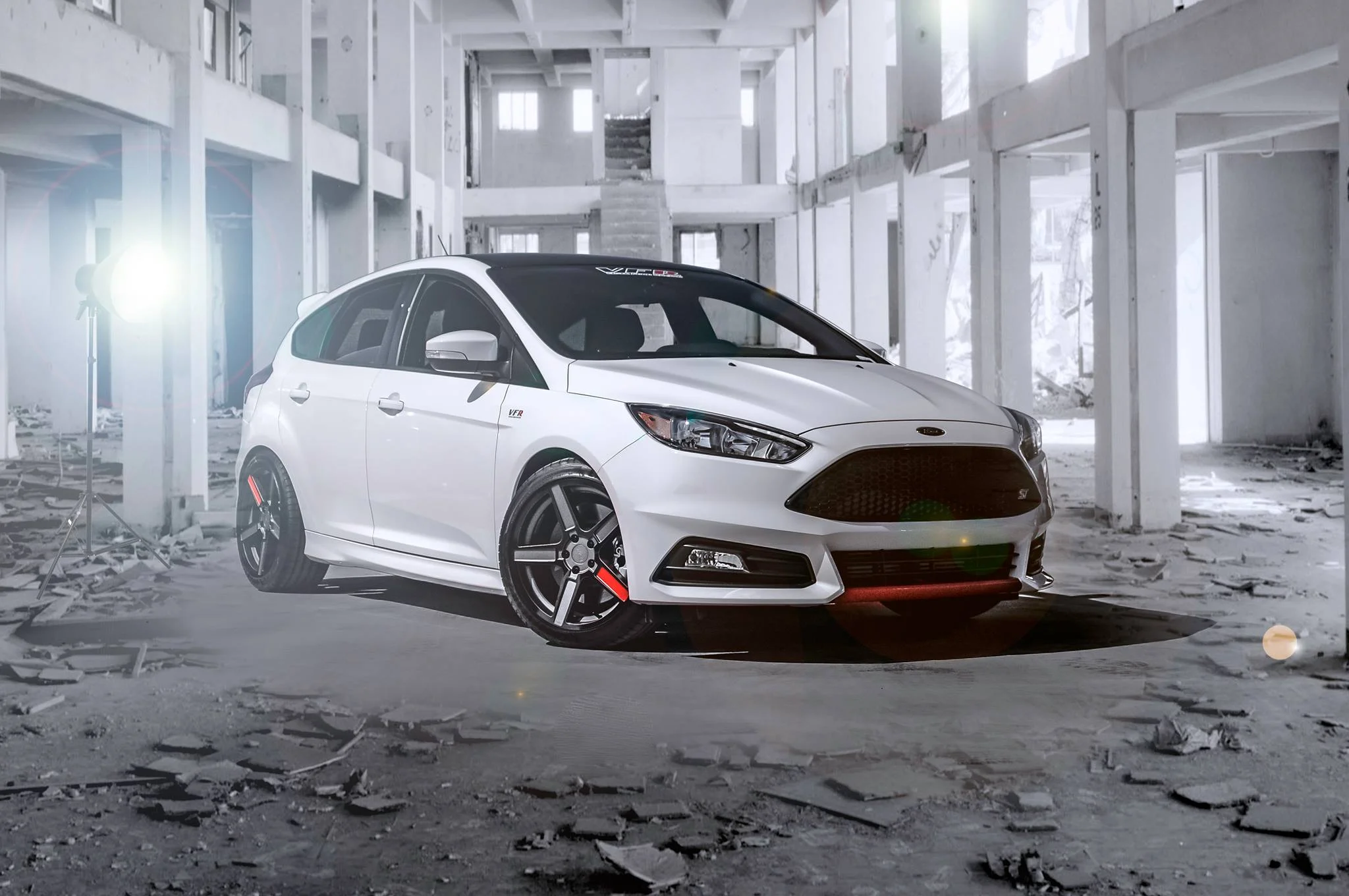 2017 VFR Focus ST FR1