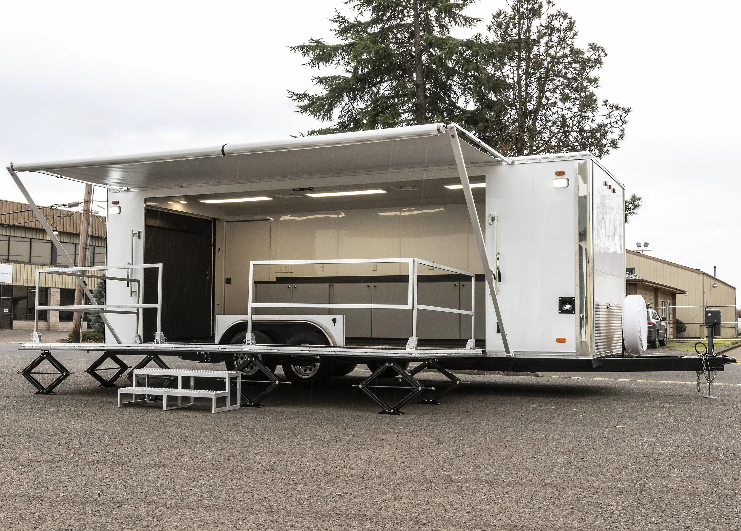Washington Air National Guard Trailer